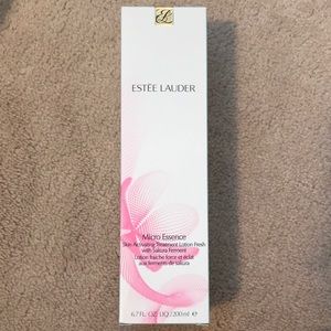 Estée Lauder micro essence jumbo size